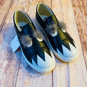 HOO‎ Mink Eyelash Slip-On Sneaker size 6 NWT no box